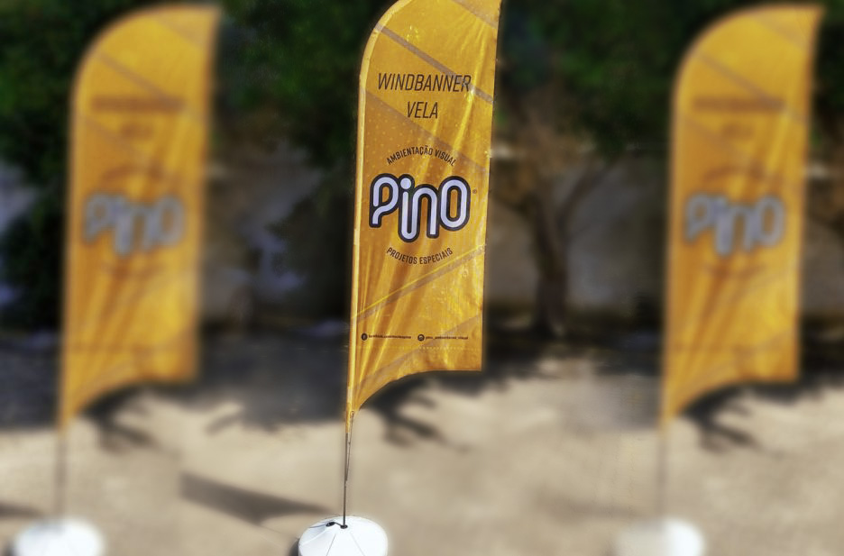 A solução perfeita: conheça os windbanners e saiba como divulgar a marca em um evento