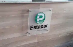 Placa Institucional em Acrílico