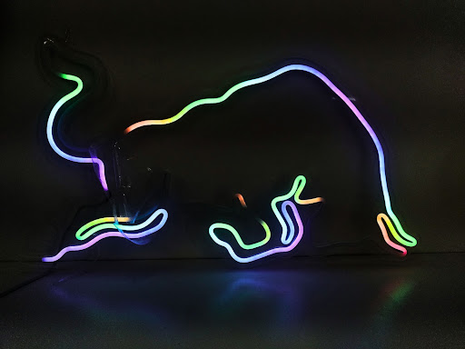 Iluminando com Estilo: Descubra as Características Incríveis do LED Neon da PINO