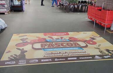 Adesivos de Piso: Versatilidade e Criatividade na Comunicação Visual